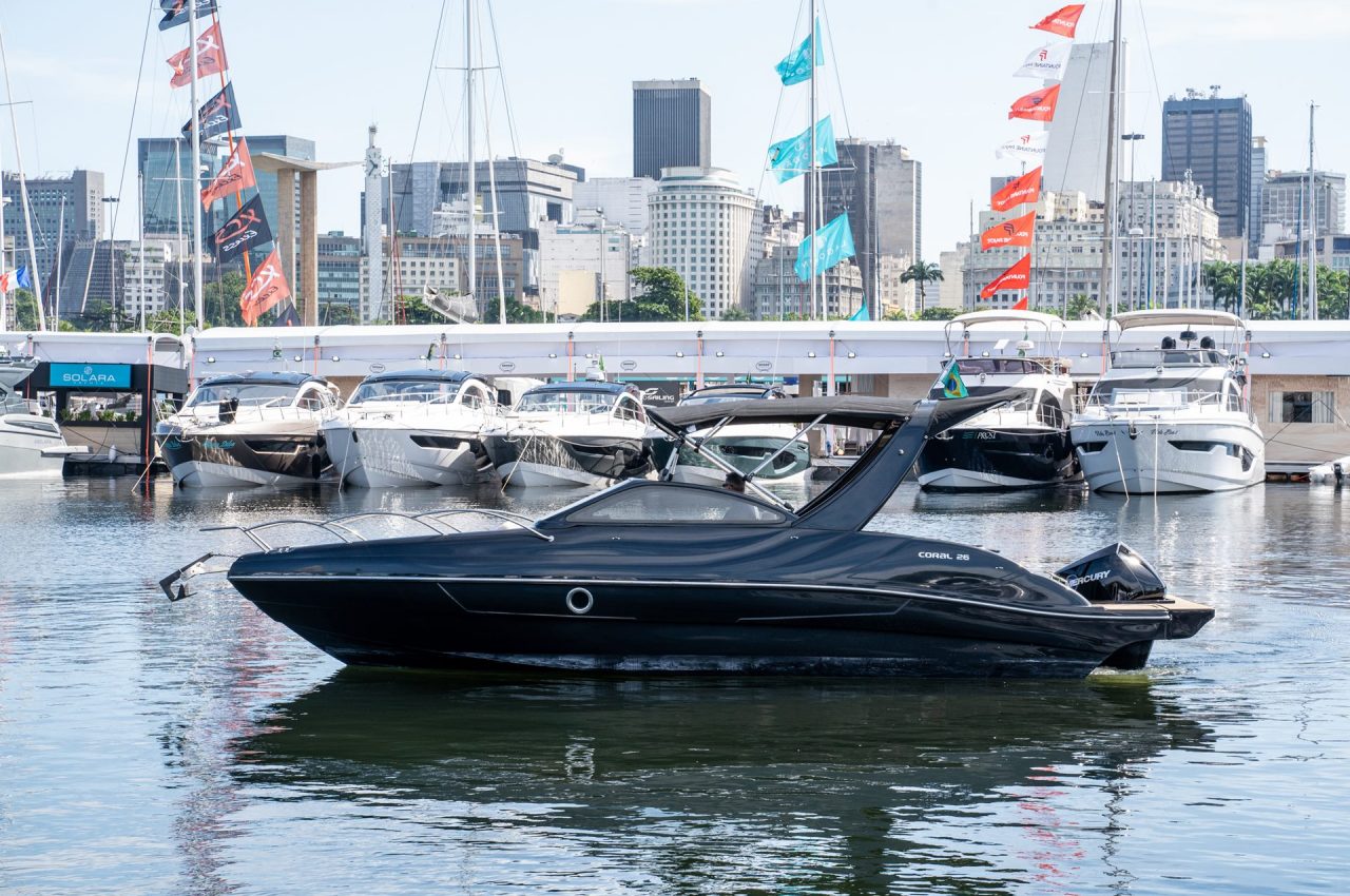 Boat Coral 26 - Black - [ coralboats.us ]